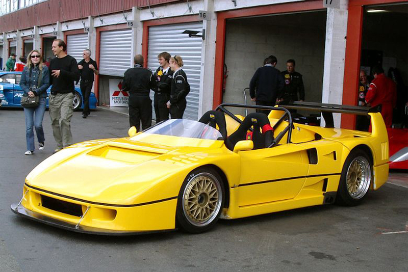 Illustration for article titled The Story Of The Ferrari F40 LM That Lost Its Top